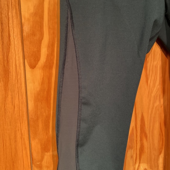 Old Navy leggings size L - Picture 3 of 6